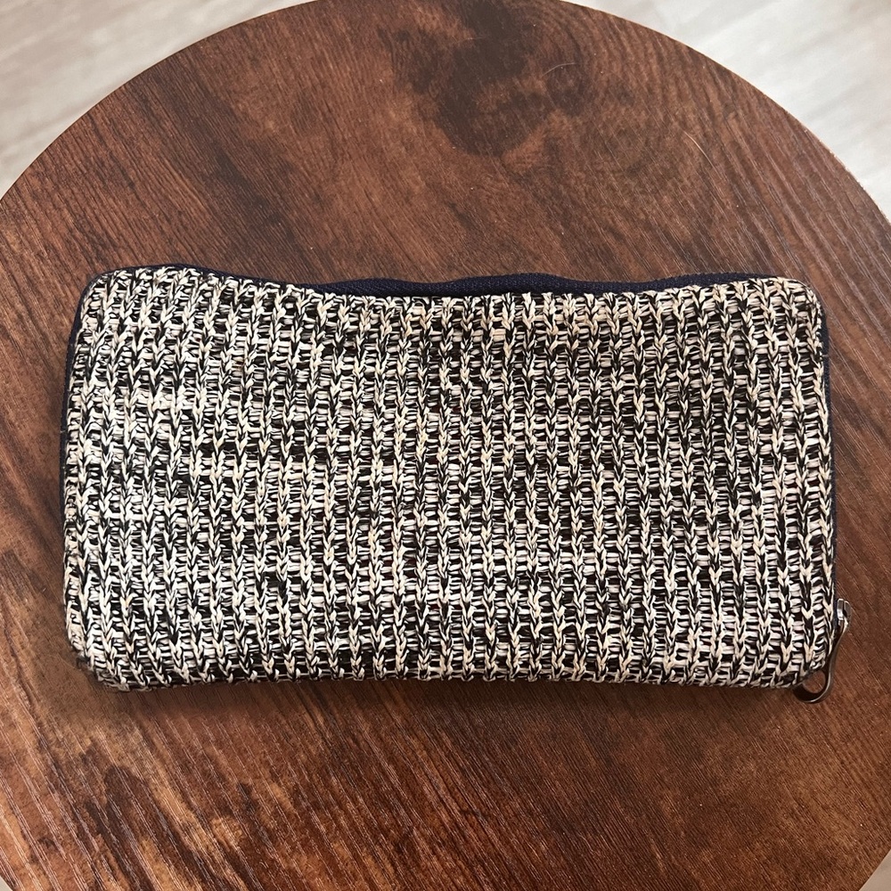 CAMPER X DAI FUJIWARA NAVY KNIT WALLET ✨